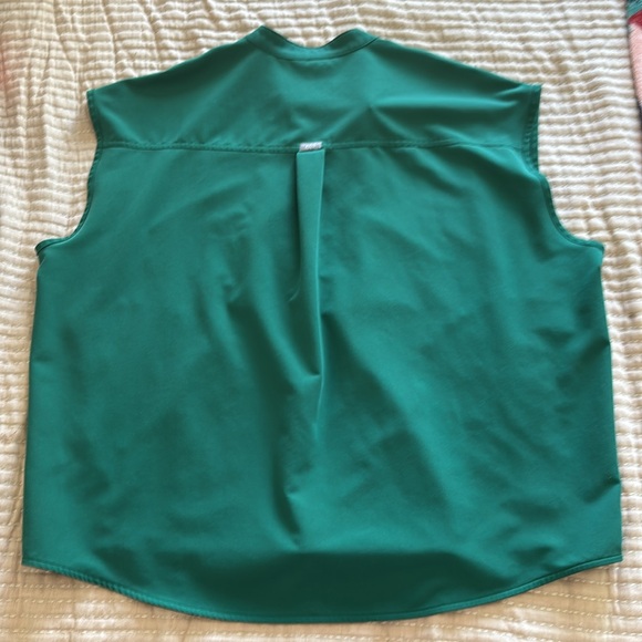 Figs Rafaela Scrub Top - Picture 2 of 3